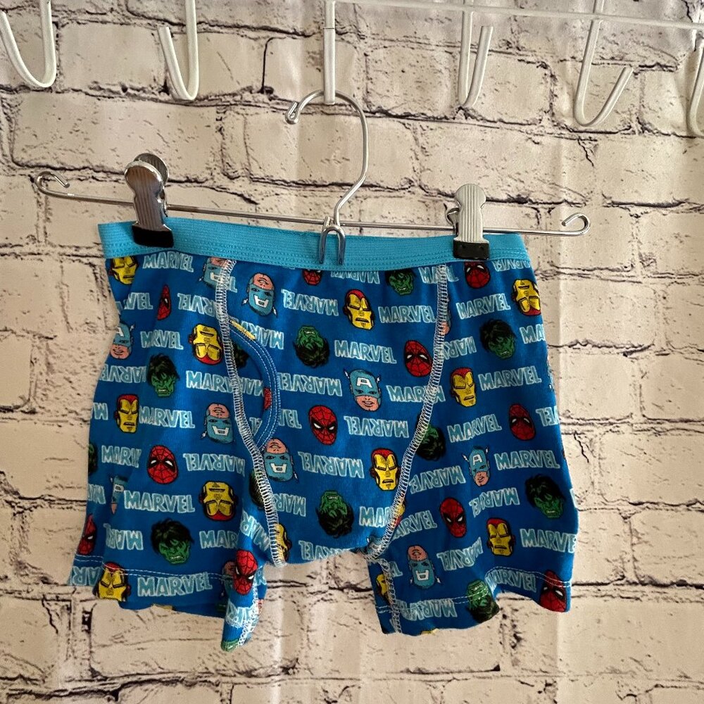 5 for $10 New without tags Boys Marvel underwear Size 8